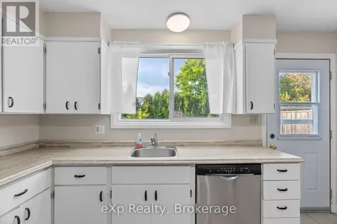 286 Dufferin Street Stratford ON N5A 2H2