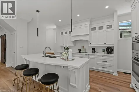 192 Victoria Avenue North Hamilton ON L8L 5G1