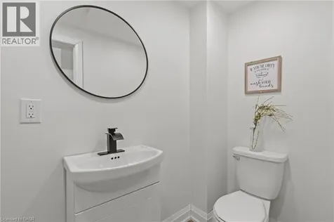 192 Victoria Avenue North Hamilton ON L8L 5G1