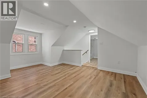 192 Victoria Avenue North Hamilton ON L8L 5G1