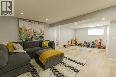 3170 Viola Crescent Windsor ON N8N 0A3