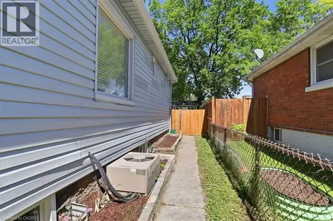 103 Chalmers Street North Cambridge ON N1R 5C1