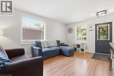 103 Chalmers Street North Cambridge ON N1R 5C1