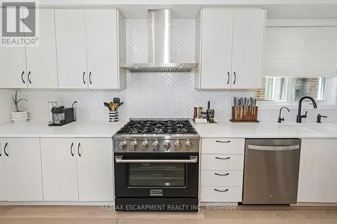 42 Shepherd Drive Barrie ON L9J 0P3