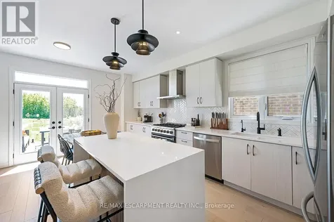 42 Shepherd Drive Barrie ON L9J 0P3