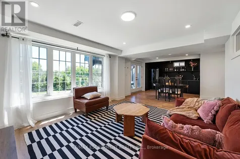 42 Shepherd Drive Barrie ON L9J 0P3
