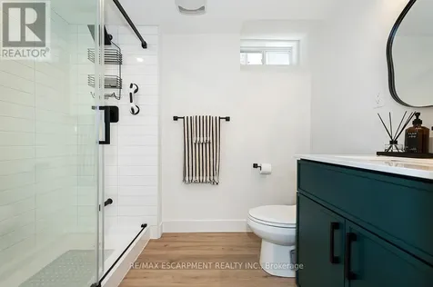 42 Shepherd Drive Barrie ON L9J 0P3