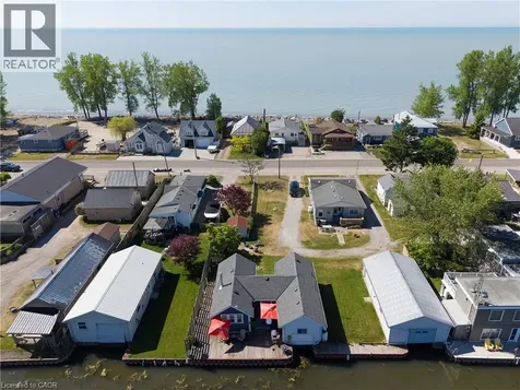 44 Erie Boulevard Long Point ON N0E 1M0