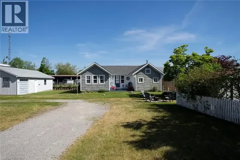 44 Erie Boulevard Long Point ON N0E 1M0