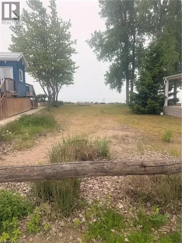 44 Erie Boulevard Long Point ON N0E 1M0