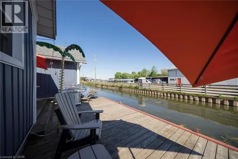 44 Erie Boulevard Long Point ON N0E 1M0