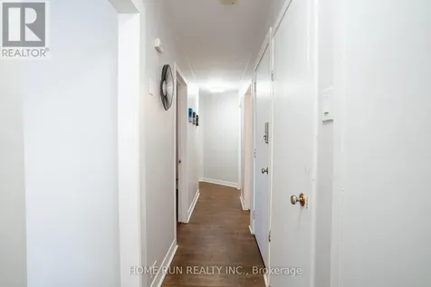 313 Savard Avenue South Ottawa ON K1L 7S1