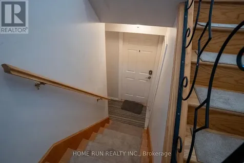 313 Savard Avenue South Ottawa ON K1L 7S1