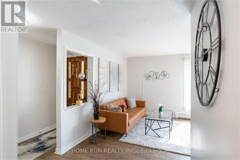 313 Savard Avenue South Ottawa ON K1L 7S1