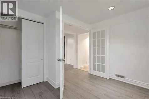 72 Pinemeadow Crescent Waterloo ON N2T 1A7