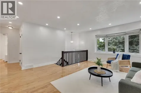72 Pinemeadow Crescent Waterloo ON N2T 1A7
