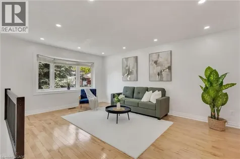 72 Pinemeadow Crescent Waterloo ON N2T 1A7