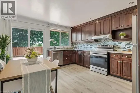 72 Pinemeadow Crescent Waterloo ON N2T 1A7