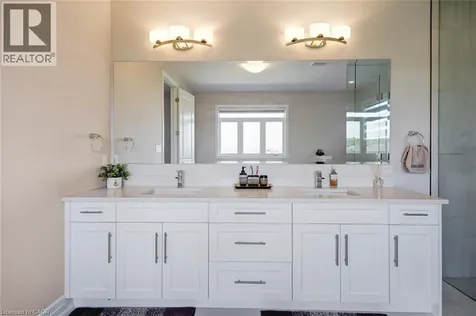 57 Hollybrook Trail Kitchener ON N2R 0M5