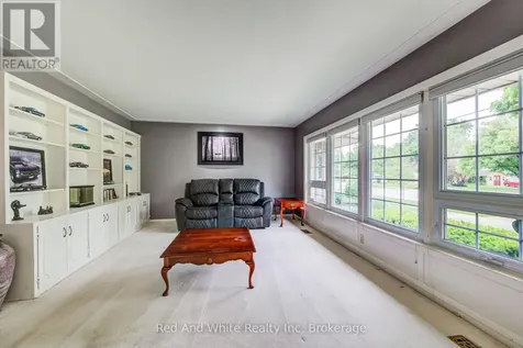 192 Warren Road Kitchener ON N2M 4T7