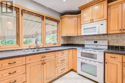 192 Warren Road Kitchener ON N2M 4T7