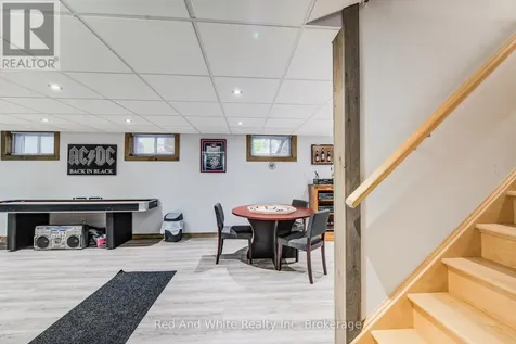 192 Warren Road Kitchener ON N2M 4T7
