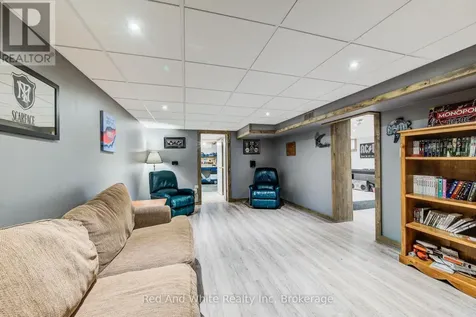 192 Warren Road Kitchener ON N2M 4T7