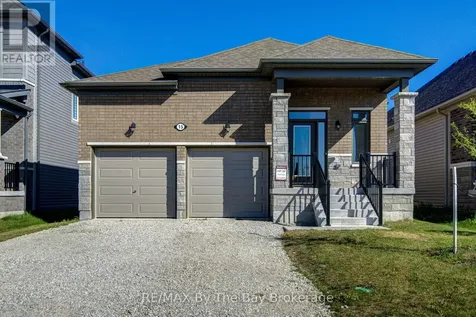 15 Union Boulevard Wasaga Beach ON L9Z 0M6