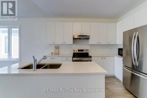 15 Union Boulevard Wasaga Beach ON L9Z 0M6