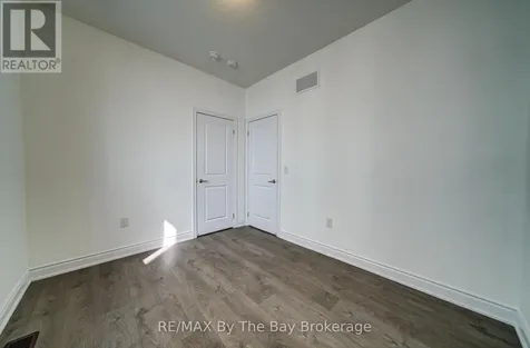 15 Union Boulevard Wasaga Beach ON L9Z 0M6