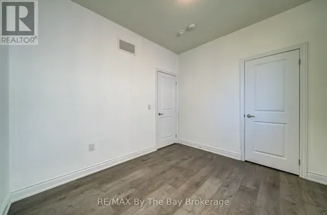 15 Union Boulevard Wasaga Beach ON L9Z 0M6