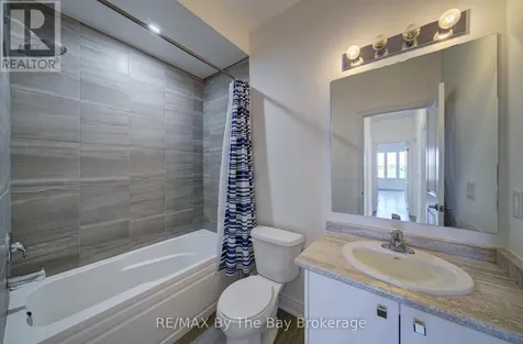 15 Union Boulevard Wasaga Beach ON L9Z 0M6