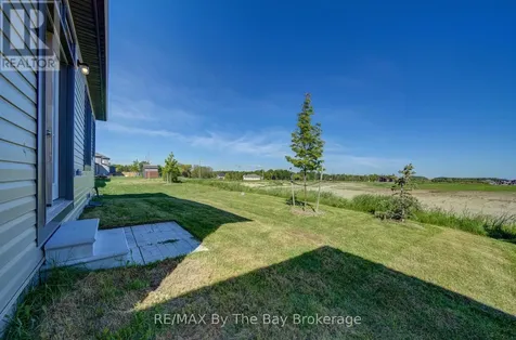 15 Union Boulevard Wasaga Beach ON L9Z 0M6