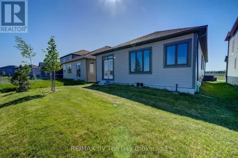 15 Union Boulevard Wasaga Beach ON L9Z 0M6