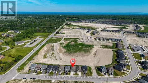 15 Union Boulevard Wasaga Beach ON L9Z 0M6