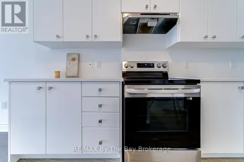 15 Union Boulevard Wasaga Beach ON L9Z 0M6