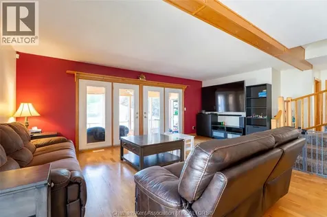 925 James Street Wallaceburg ON N8A 2P6