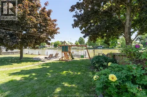 925 James Street Wallaceburg ON N8A 2P6