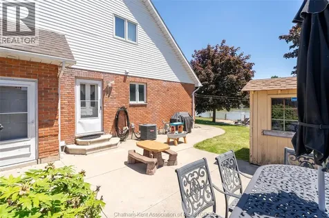 925 James Street Wallaceburg ON N8A 2P6