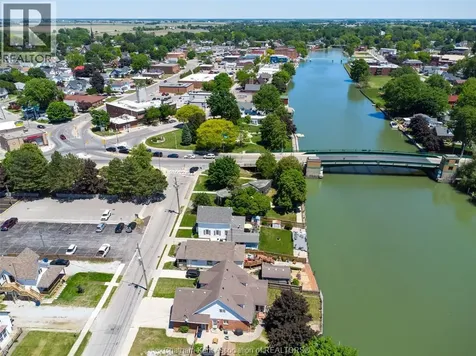 925 James Street Wallaceburg ON N8A 2P6