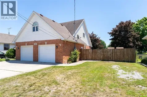 925 James Street Wallaceburg ON N8A 2P6