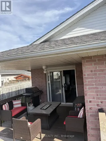 635 Highview Drive St. Thomas ON N5R 5E7