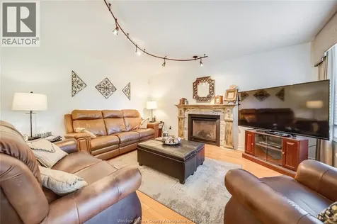 2485 Youngstown Street Windsor ON N9E 4L7