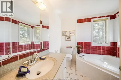 2485 Youngstown Street Windsor ON N9E 4L7