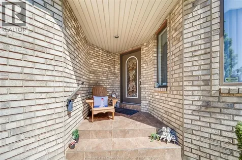 2485 Youngstown Street Windsor ON N9E 4L7