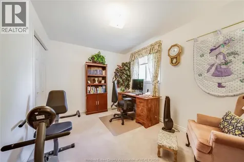 2485 Youngstown Street Windsor ON N9E 4L7