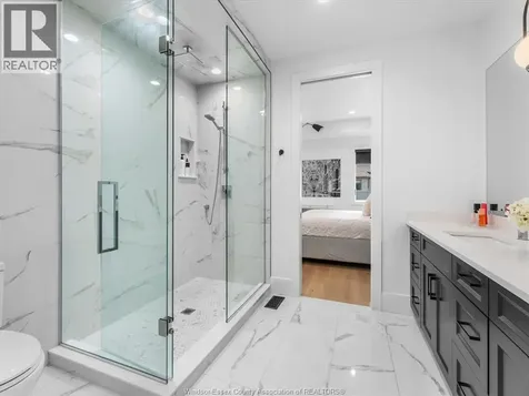 293 Xavier Circle Lakeshore ON N8N 0J3