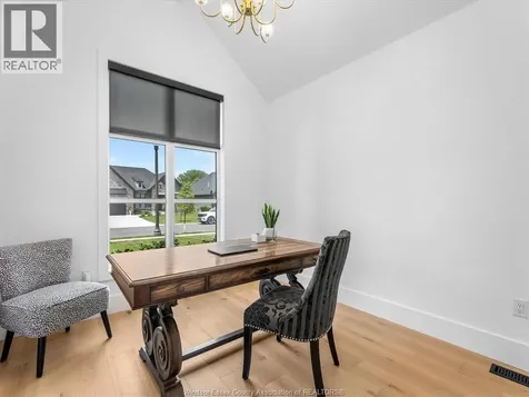 293 Xavier Circle Lakeshore ON N8N 0J3