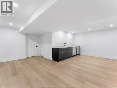 293 Xavier Circle Lakeshore ON N8N 0J3