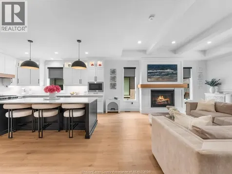 293 Xavier Circle Lakeshore ON N8N 0J3
